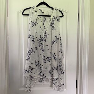 NWT Free People White and Blue Floral Tunic